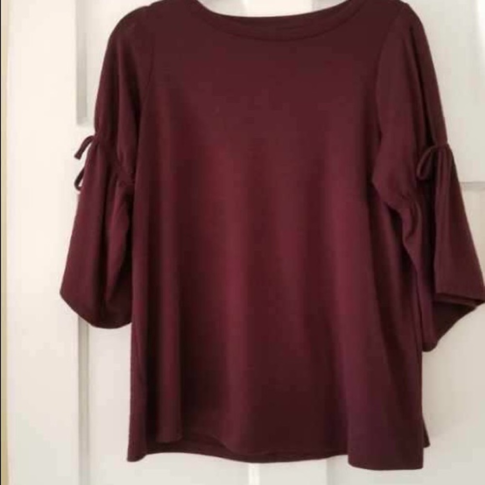 LOFT “Cold-shoulder” Top